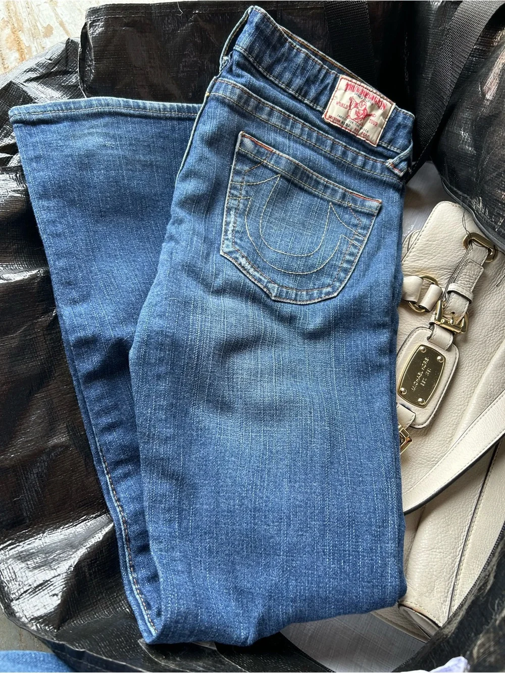 True Religion Women's Blue Straight-Leg Jeans with Signature Pocket Stitch - Picture 2 of 2